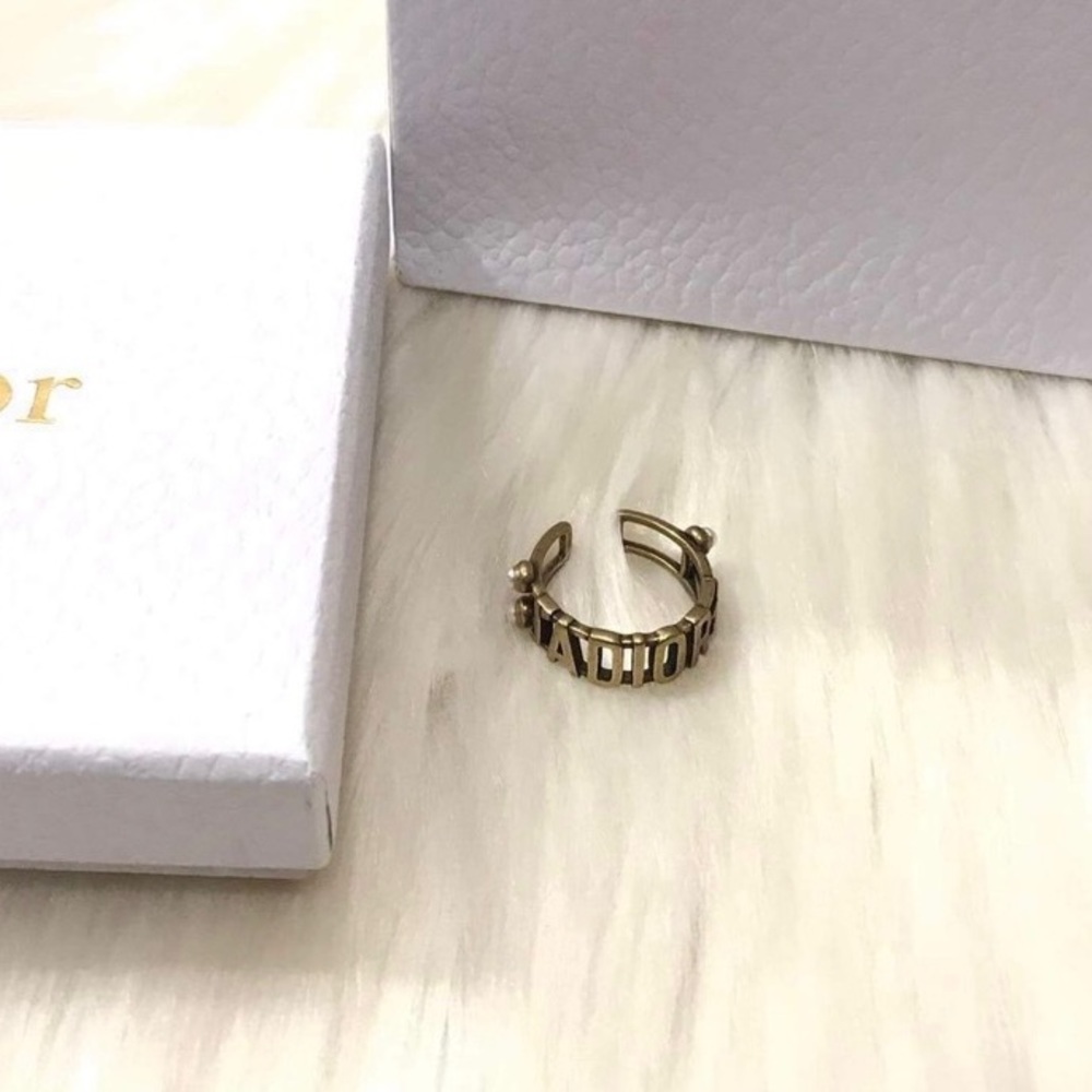 Antique gold ring